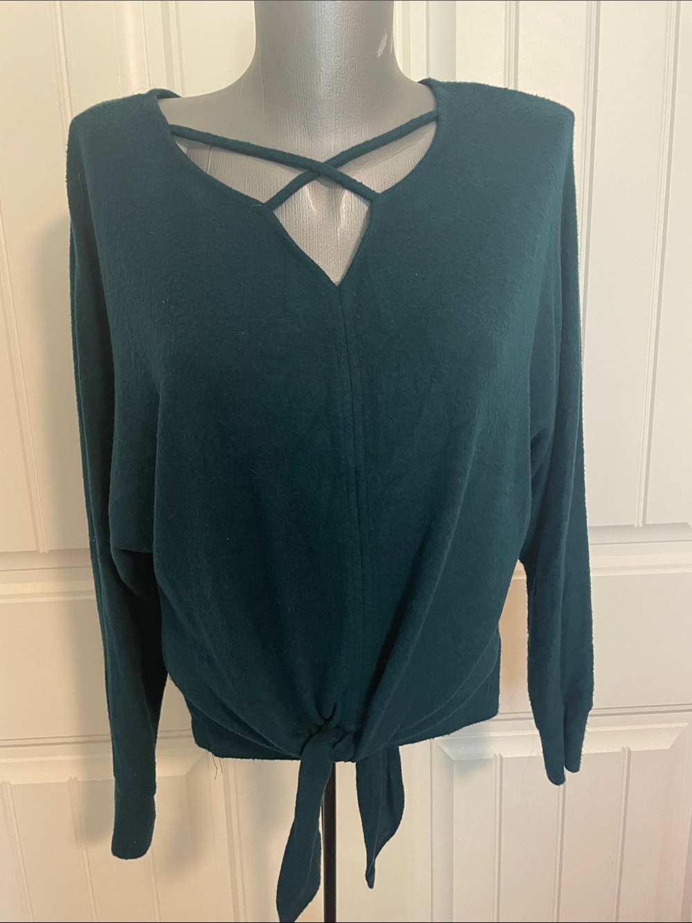 A. Byer Teal Crisscross Tie-Front Long Sleeve Top